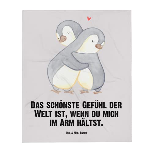 Mr. & Mrs. Panda Kuscheldecke Pinguine Kuscheln - Geschenk, Wohndecke, Heiratsantrag, Partner, Geschenk für Frauen, Verlobung, Wolldecke, Freundin, von Mr. & Mrs. Panda