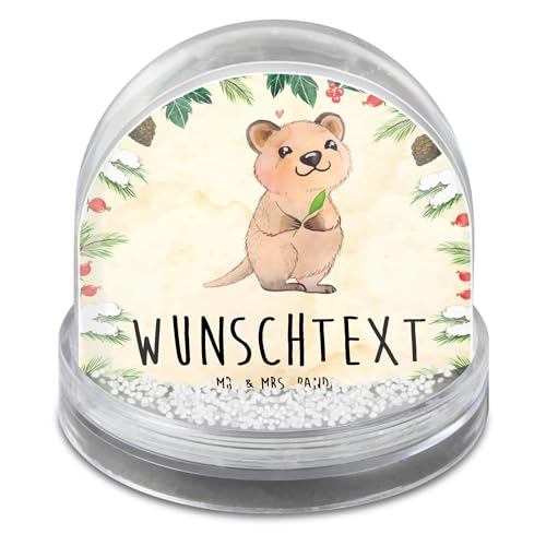 Mr. & Mrs. Panda Personalisierte Schneekugel Quokka Happy - Personalisierte Geschenke, Tiermotive, Glaskugel Mit Namen, Dinge erledigen, Schneekugel Mr. & Mrs. Panda Personalisierte Schneekugel Quokka Happy - Personalisierte Geschenke, Tiermotive, Glaskugel Mit Namen, Dinge erledigen, Schneekugel von Mr. & Mrs. Panda