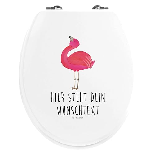 Mr. & Mrs. Panda Personalisierter WC Sitz Motiv Flamingo Stolz - Personalisierte Geschenke, zufrieden, Selbstliebe, Personalisierte Klobrille, Mr. & Mrs. Panda Personalisierter WC Sitz Motiv Flamingo Stolz - Personalisierte Geschenke, zufrieden, Selbstliebe, Personalisierte Klobrille, von Mr. & Mrs. Panda