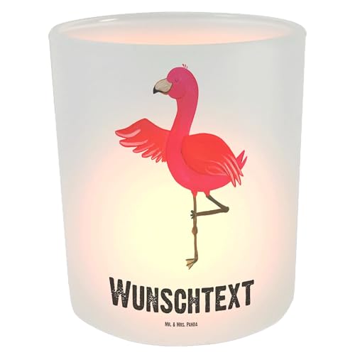 Mr. & Mrs. Panda Personalisiertes Windlicht Flamingo Yoga - Personalisierte Geschenke, Windlicht Balkon, Yoga-Übung, Vogel, Windlicht Wohnzimmer, Mr. & Mrs. Panda Personalisiertes Windlicht Flamingo Yoga - Personalisierte Geschenke, Windlicht Balkon, Yoga-Übung, Vogel, Windlicht Wohnzimmer, von Mr. & Mrs. Panda