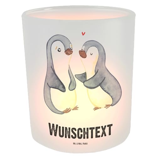 Mr. & Mrs. Panda Personalisiertes Windlicht Pinguine trösten - Personalisierte Geschenke, selbst gestalten, Geschenk für Partner, Freund, Windlicht von Mr. & Mrs. Panda