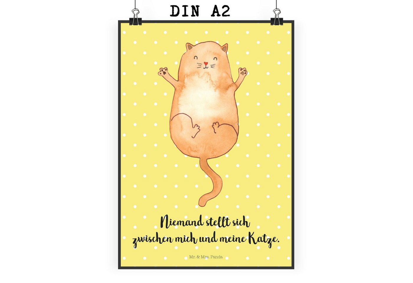 Mr. & Mrs. Panda Poster DIN A2 Katze Umarmen - Gelb Pastell - Geschenk, Wanddeko, Küchenposte, Katzen Umarmen (1 St), Farbenfroh & Detailreich von Mr. & Mrs. Panda