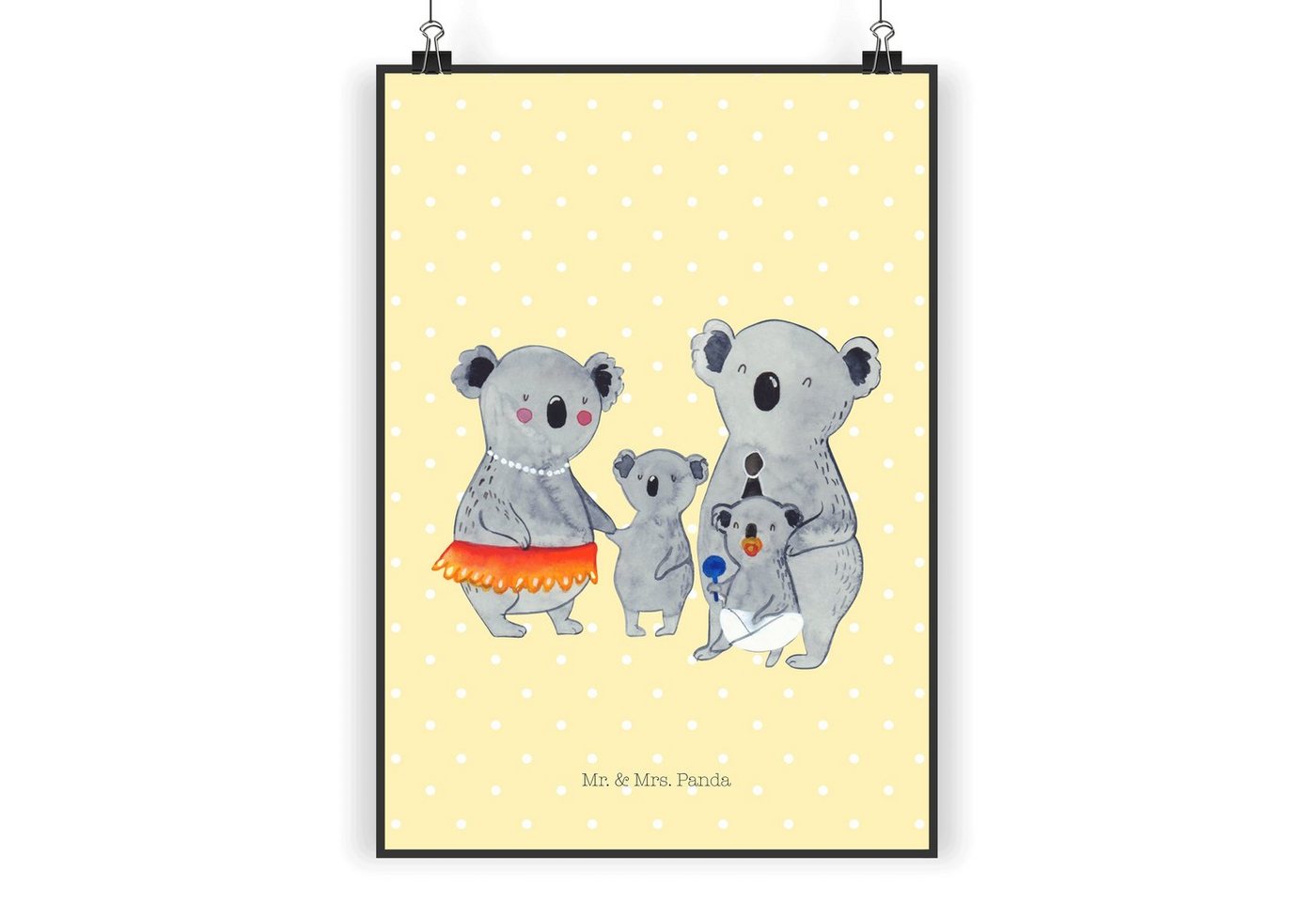 Mr. & Mrs. Panda Poster DIN A5 Koala Familie - Gelb Pastell - Geschenk, Kunstdruck, Mama, Fam, Koala Familie (1 St), Lebendige Farben von Mr. & Mrs. Panda