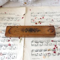 Federmäppchen Aus Metall Federmäppchen Aus Metall von MrGLovesMissB