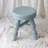 Kleiner Blauer Melkschemel Kleiner Blauer Melkschemel von MrGLovesMissB