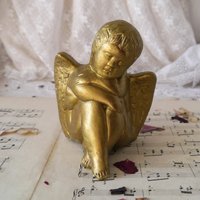 Vintage Gold Gips Kantenhocker Vintage Gold Gips Kantenhocker von MrGLovesMissB