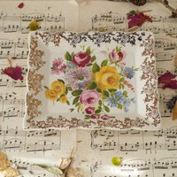 Vintage Keramik Pin Tablett Mit Rosenmuster Vintage Keramik Pin Tablett Mit Rosenmuster von MrGLovesMissB