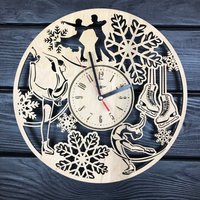 Eiskunstlauf Wanduhr Holz Geschenk Für Männer Frauen 5. Jahrestag Skaten Personalisieren Poster Hängend von MrWoodGifts