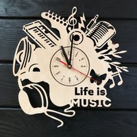 Life Is Music Wanduhr Holz Musik Liebhaber Geschenk 5. Jahrestag Personalisiertes Leben Ist Poster Custom Holzschild von MrWoodGifts