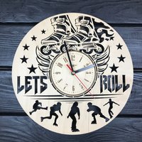 Rollschuh Wanduhr Holz Hängeroller Dekor Personalisiert Geschenk Für Männer Frauen Geburtstag Poster Rollschuhe Schild von MrWoodGifts