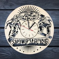 Snowboard Wanduhr Geschenk Für Männer Frauen 5. Jahrestag Personalisieren Snowboarding Poster Custom Holz Hängend von MrWoodGifts