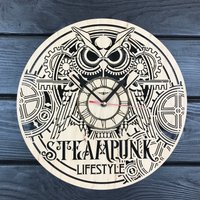 Steampunk Lifestyle Wanduhr Geschenk Für Männer Frauen 5. Jahrestag Personalisiert Style Poster Custom Holz Hängend von MrWoodGifts