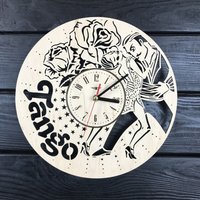 Tango Wanduhr Geschenk Für Männer Frauen 5. Jahrestag Personalisiertes Poster Benutzerdefinierte Wandbehang Holz Cutout Banner von MrWoodGifts