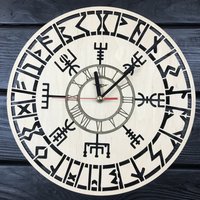 Vegvisir Wanduhr Geschenk Für Männer Frauen 5. Jahrestag Personalisiert Poster Custom Wandbehang Holz Cutout von MrWoodGifts