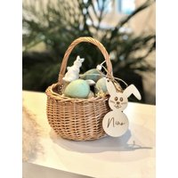 Osterkorb Osterkörbchen Osternest Personalisiert Mit Namen Ostern Geschenkidee Namensschild Blumenmädchen Osterdeko Ostergeschenk von MrZollstock