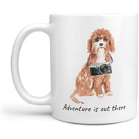 Abenteuer Ist Da Draußen Cavapoo Hundebecher; Süße Illustrierte Reisekaffeetasse, Lustiges Geschenk Für Hundeliebhaber. Hunde Name Kostenlos von MrsHenris