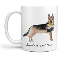 Das Abenteuer Ist Da Draußen Deutscher Schäferhund Becher; Süße Illustrierte Reisekaffeetasse, Lustiges Geschenk Für Hundeliebhaber. Hunde Name von MrsHenris