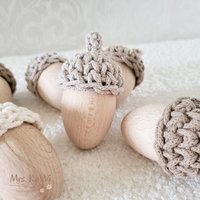 Gehäkelte Eichel | Holzeichel Dekoeichel Herbst Dekoration Home Accessoires Häkelkorb Bobbiny Rope Yarn Scandi Boho von MrsKaWi