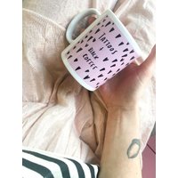 Tattoos + Schwarze Kaffeetasse von MsSpanner