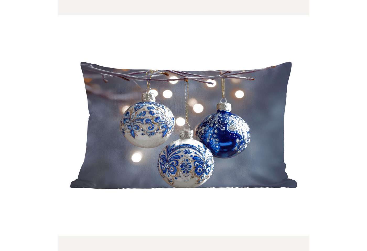 MuchoWow Dekokissen Weihnachtskugel - Dekoriert - Blau, Dekoration, Zierkissen, Kissen mit Füllung, 50x30 cm von MuchoWow