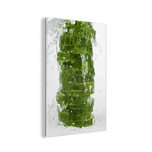 MuchoWow Glasbild Glasfoto Wandbild Bilder Deko 60x90 cm Gurke - Wasserfall - Gemüse von MuchoWow