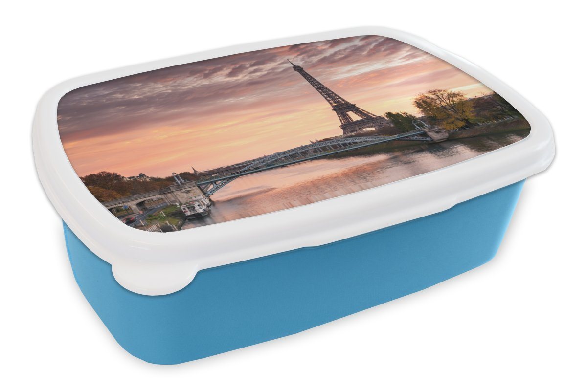 MuchoWow Lunchbox Ein wunderschöner orangefarbener Himmel über dem Eiffelturm in Paris, Kunststoff, (2-tlg), Brotdose für kindergarten, Vesperbox, Snackbox, Brotbox, Jungen von MuchoWow