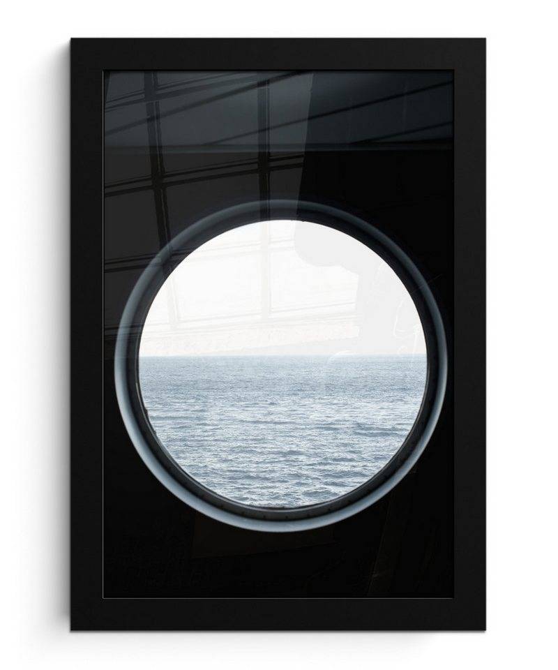 MuchoWow Poster Blick auf das Meer durch ein rundes Fenster, (1 St), Bilderrahmen, Zimmer Deko, Bild für Wohnzimmer, 20x30 cm von MuchoWow