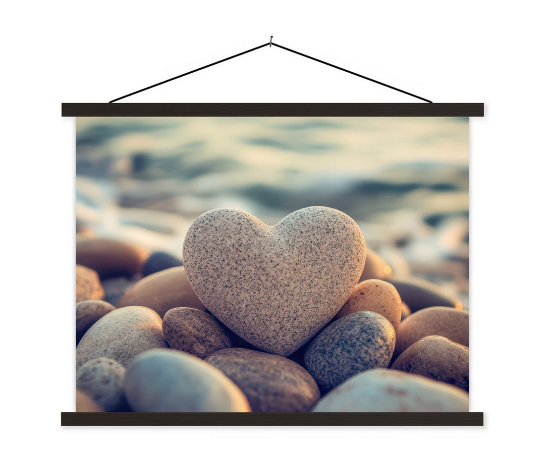 MuchoWow Poster Herz - Steine - Natur - Kieselsteine - Zen - Kieselsteine, (1 St), Magnetische Posterleiste, Holzleisten, Textilposter, 40x30 cm von MuchoWow