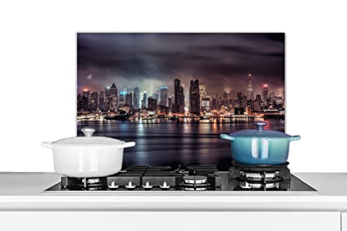 Spritzschutz Küche Küchenrückwand Alu Poster Bilder 70x50 cm New York - Sturm - Skyline von MuchoWow