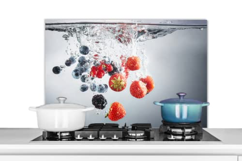 MuchoWow Spritzschutz Küche Küchenrückwand Alu Poster Bilder 90x60 cm Rot - Obst - Wasser MuchoWow Spritzschutz Küche Küchenrückwand Alu Poster Bilder 90x60 cm Rot - Obst - Wasser von MuchoWow