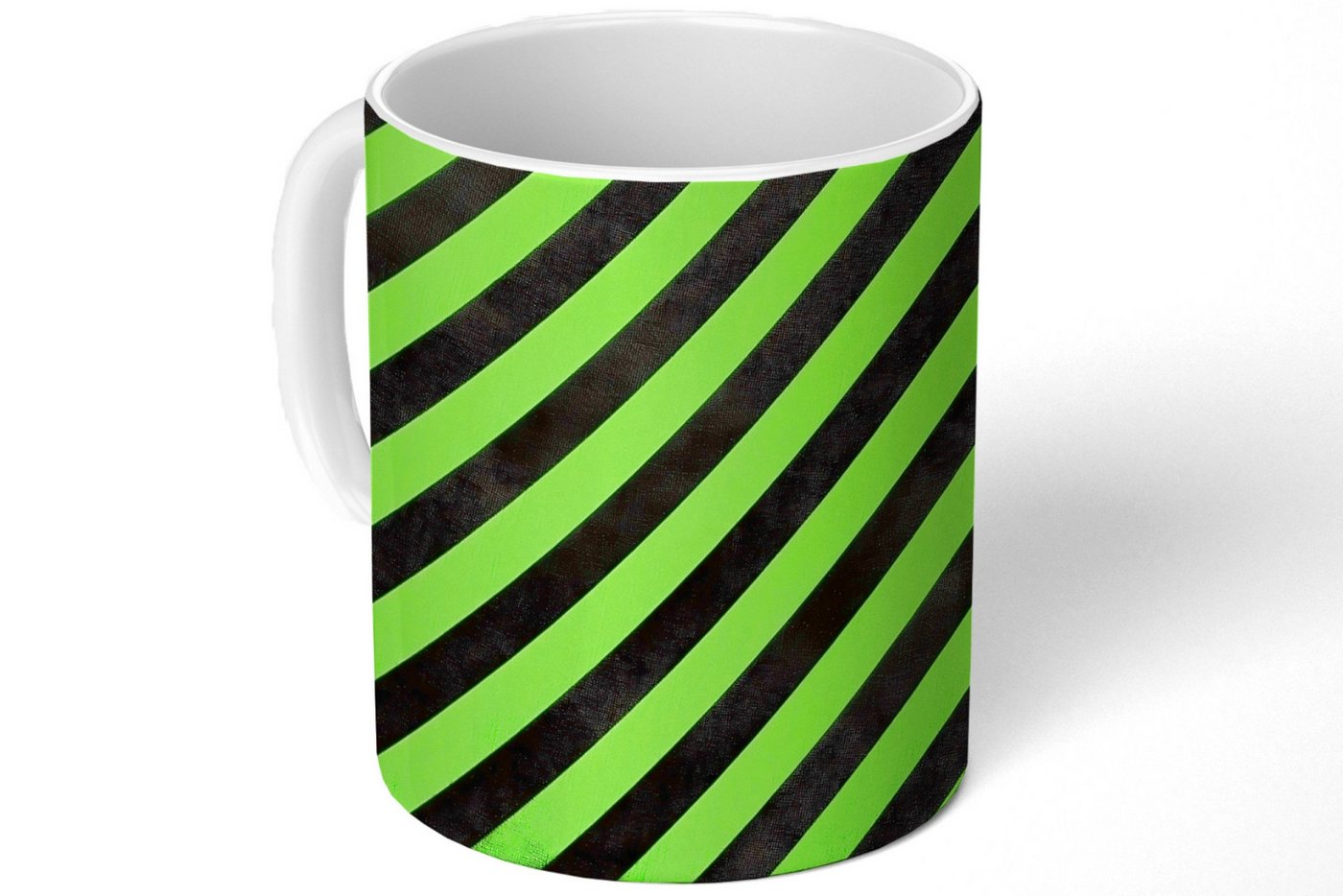MuchoWow Tasse Streifen - Schräg - Grün, Keramik, Kaffeetassen, Teetasse, Becher, Kaffeebecher, Geschenk MuchoWow Tasse Streifen - Schräg - Grün, Keramik, Kaffeetassen, Teetasse, Becher, Kaffeebecher, Geschenk von MuchoWow