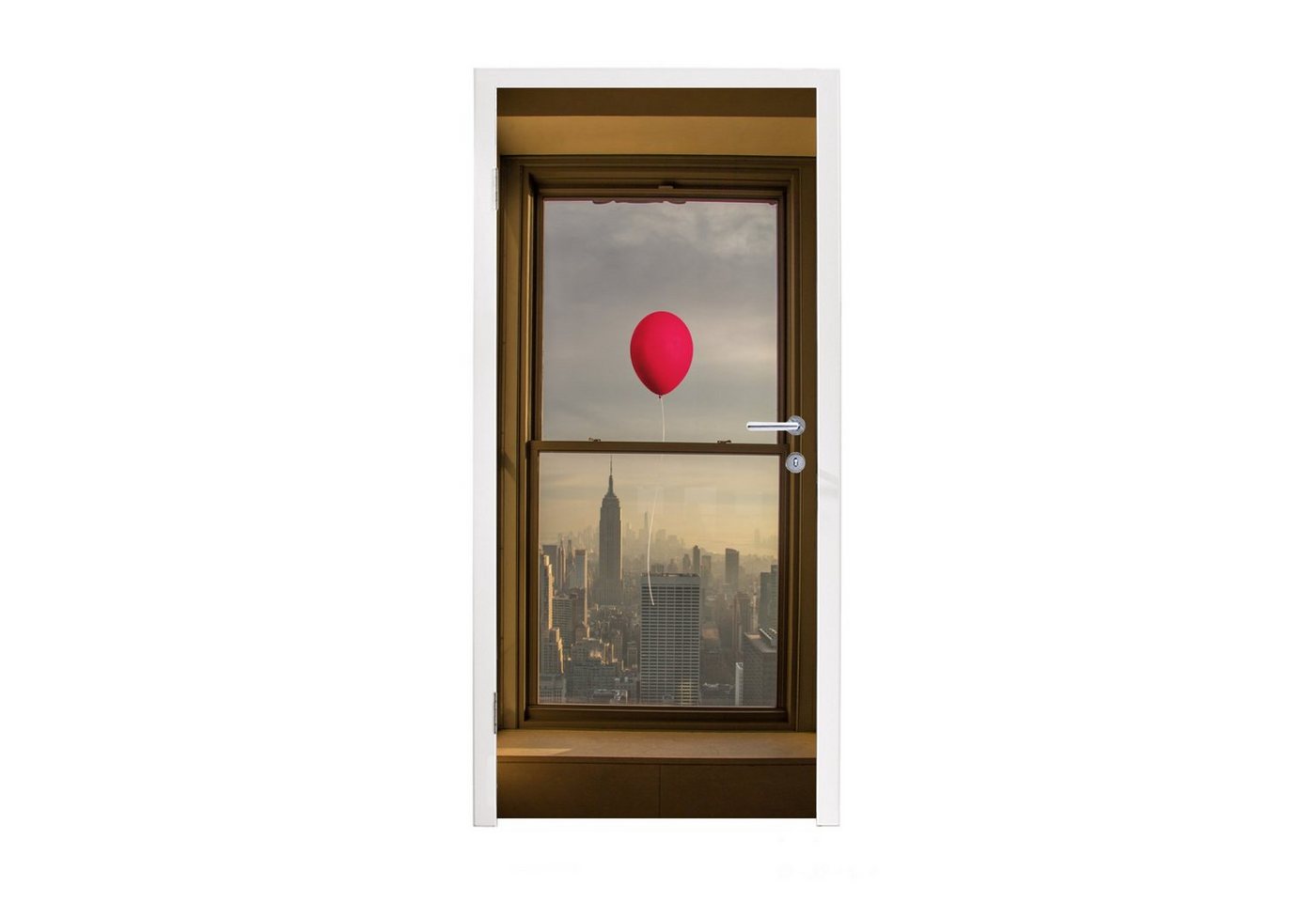 MuchoWow Türtapete Roter Ballon fliegt an Fenster in New York vorbei, Matt, bedruckt, (1 St), Fototapete für Tür, Türaufkleber, 75x205 cm von MuchoWow