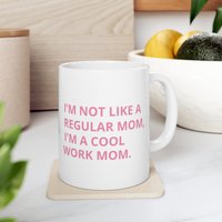 Arbeit Mama Tasse, Mutter Geschenk, Office Head Geschenke, Geburtstagsgeschenk Für Coworker Frau, Büro Geschenke Boss, Muttertagsgeschenk von MugtopiaDelights