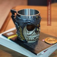 Der Gefallene Kaiser | Soldatenbecher, Schädelstatue, Skelettskulptur, Kaffeeliebhaber, Handgefertigte Tasse Mukemel Designs - Kes0027 von Mukemel