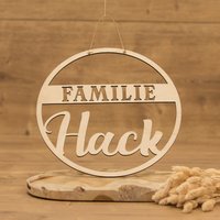 Holzkranz Familie Personalisiert in Unterschiedlichen Größen 20cm, 25cm, 30cm von MultiManufaktur
