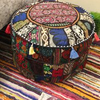 Patchwork Bezug Handgenähter Vintage Sari Pouf | Ungefüllt von MultimateCollection