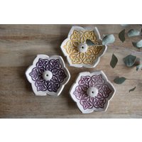 Keramik Räucherstäbchen-Halter - Gelb Lila von MundArtMinga