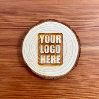 Holz Untersetzer Mit Individuellem Logo Lasergraviertes Werbegeschenk von MunsellMade