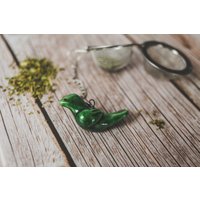 Loses Teesieb Mit Grünem Keramik Vogel - Kräutertee Sieb Hockendem von Murdeko