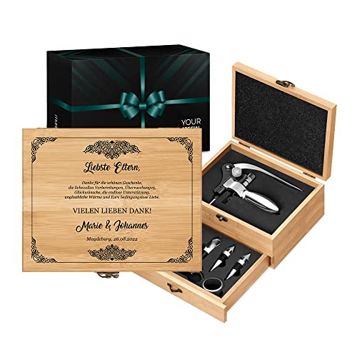 Maverton Weinöffner-Set personalisiert Weinset Sommelier Set - Geschenkbox Holzbox + 8er Weinzubehörset - aus Bambus - Braun - Geschenk Hochzeit Hochzeitstag Paar - Danksagung von Maverton