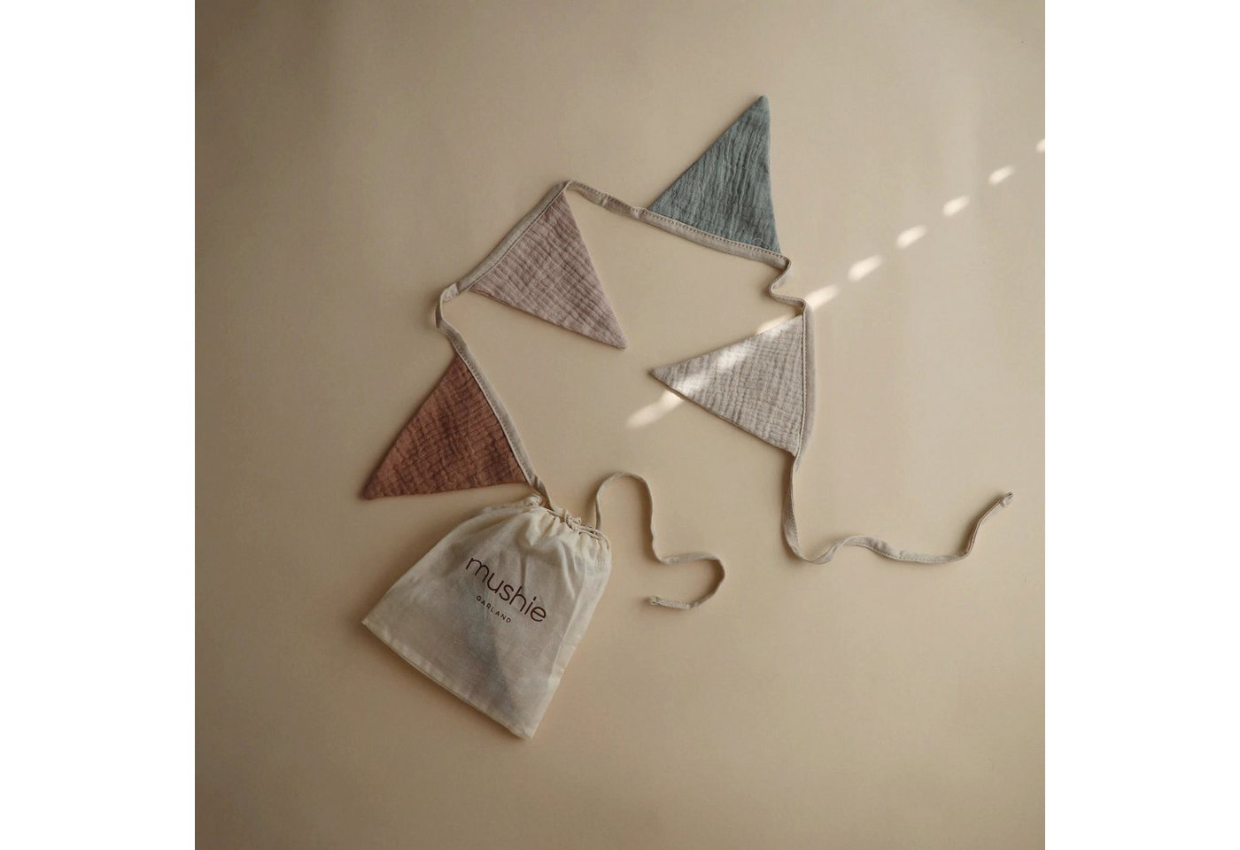 Mushie Wimpelkette Cloth Garland Textil Wimpelkette von Mushie