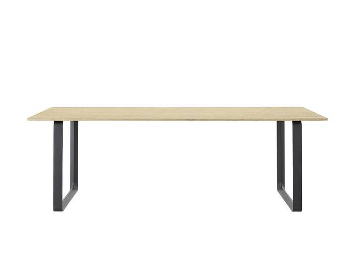 Muuto 70/70 Tisch, 225 x 90 cm, eiche massiv / schwarz von Muuto