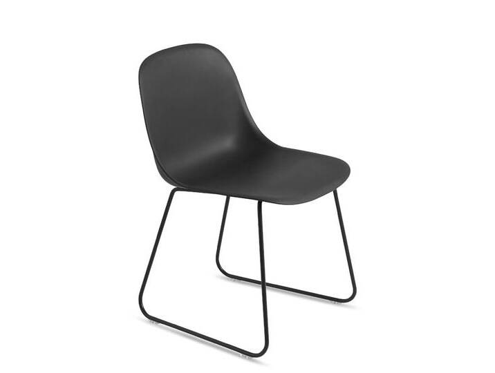 Muuto Fiber Side Chair, sled base, schwarz / schwarz von Muuto