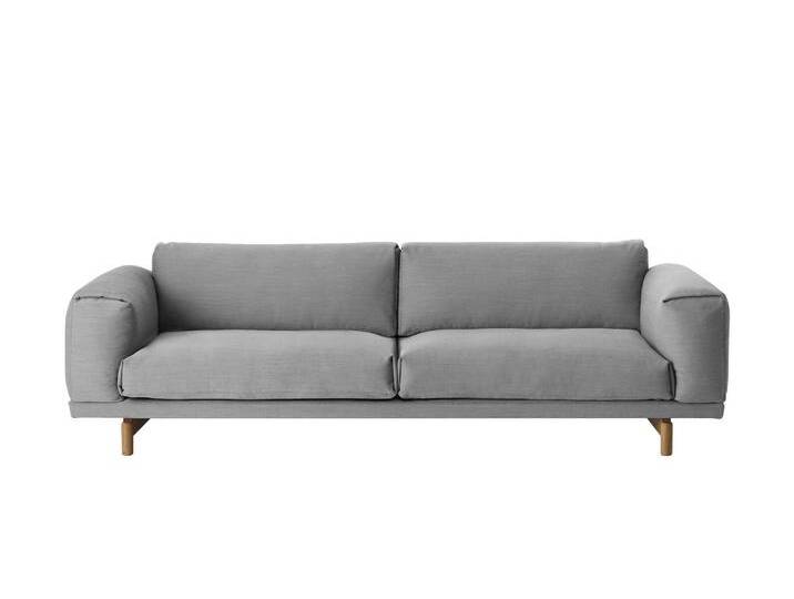 Muuto Rest Sofa 3-Sitzer, steelcut trio 133 / eiche natur Muuto Rest Sofa 3-Sitzer, steelcut trio 133 / eiche natur von Muuto