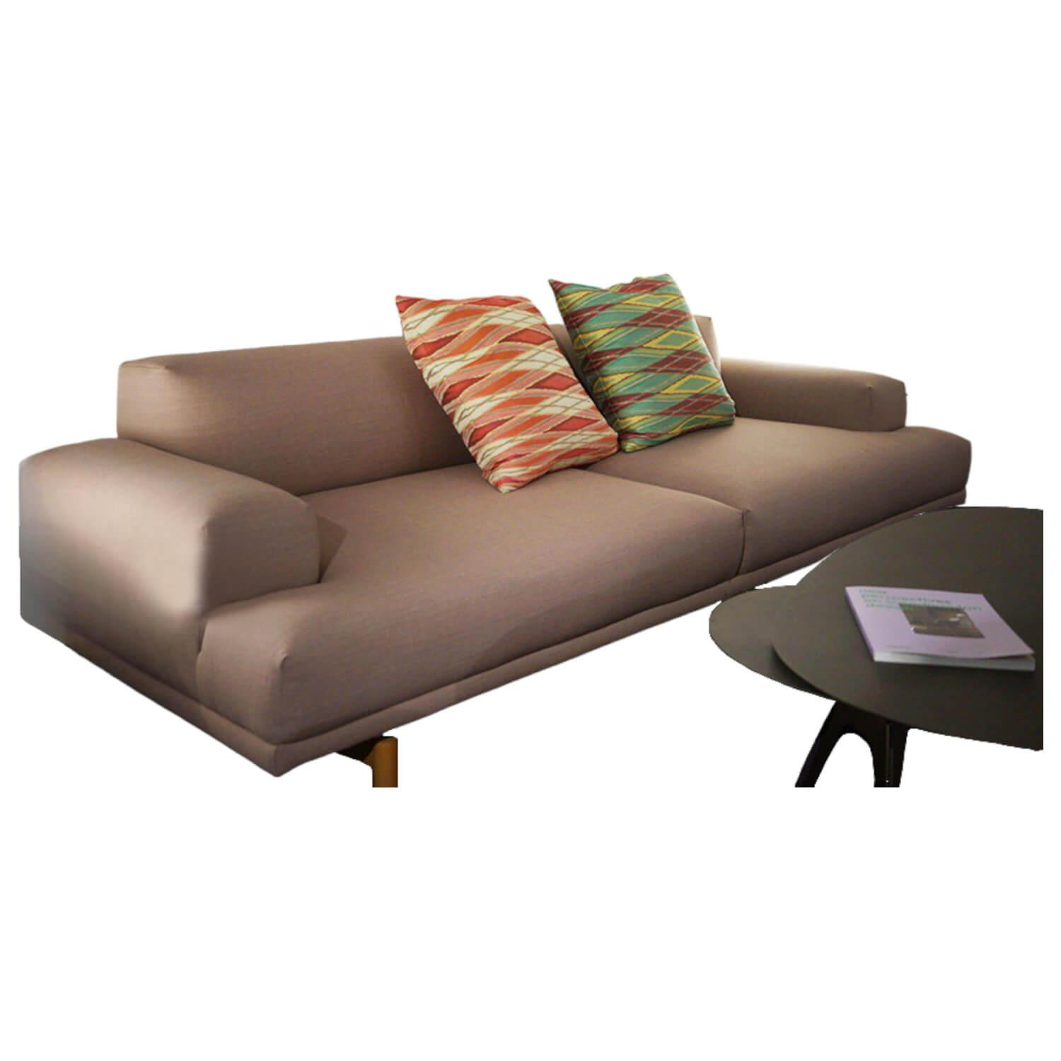 Sofa Compose Bezug Stoff Fiord 551 Rosa Untergestell Eiche Massiv von Muuto