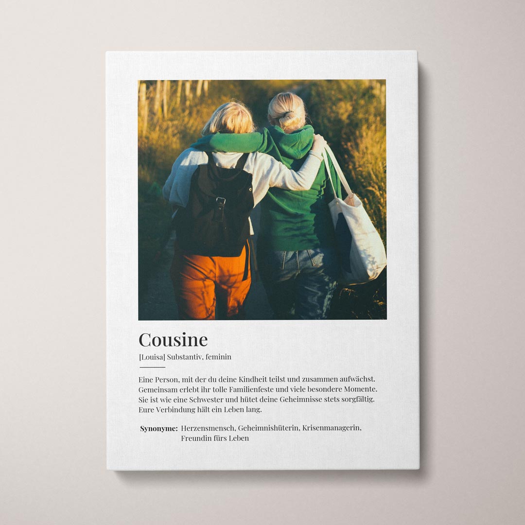 Personalisierte Leinwand "Leinwandbild Definition Cousine" | Geschenk für die Cousine | Personalisierte Geschenkidee, 40 x 60 cm von My Fam Poster I Individuelle Familienposter