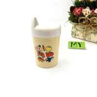 Vintage Danara Kinder Schnabeltasse Junge Und Mädchen in Wagon Hallo Ballon Design Prop Bleistifthalter Kinderzimmer Dekor My40Yearcollection von My40YearCollection