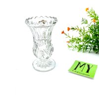 Vintage Zajecar Kristall Mini Footed Bud Vase Zahnstocherhalter Sägezahn Kante Jubiläumsgeschenk Made in Jugoslawien My40Yearcollection von My40YearCollection