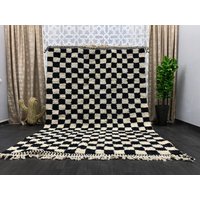 Handgefertiger Beni Ourain Berber Teppich Im Stil Der 60Er Jahre Wollteppich Aus Marokko von MyArtcraftsMA