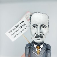 Martin Heidegger - Denker Geschenk Sammlerpuppe + Miniatur Buch Zitat von MyBestBanner